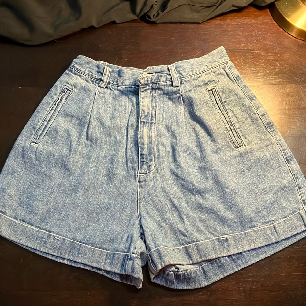 The Limited Vintage 90s Light-Medium Wash Denim Pleated and Cuffed Shorts